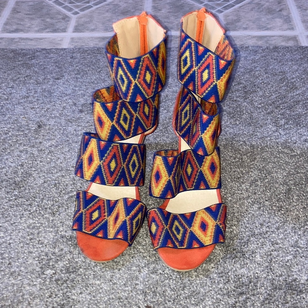 Pattern heels